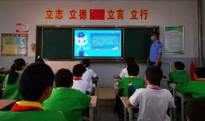 这部禁毒动画火了！学校、商业街、高速路口随处可见......